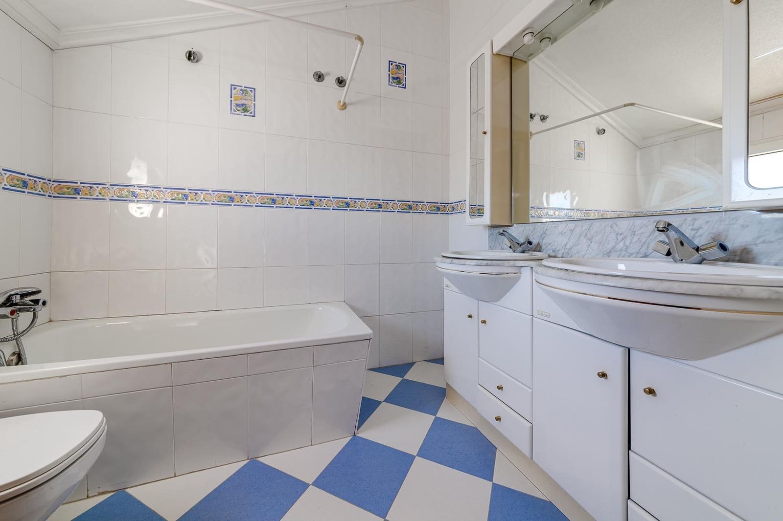 6 bedroom Villa for sale in San Javier - € 649,000 (Ref: 9499358)