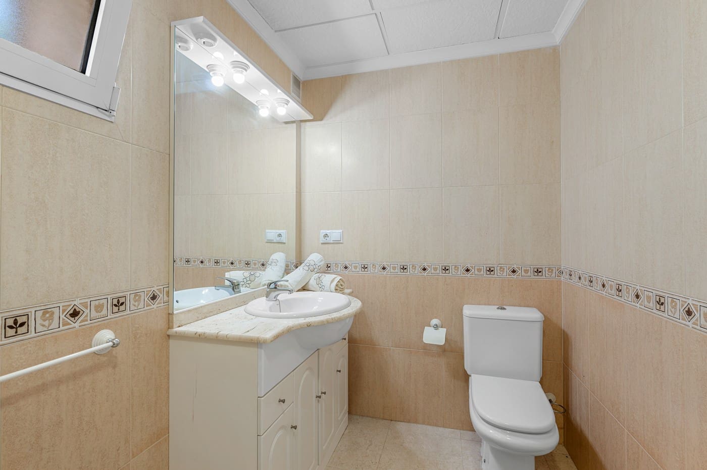 5 bedroom Villa for sale in Almoradi with pool garage - € 699,990 (Ref: 9499371)