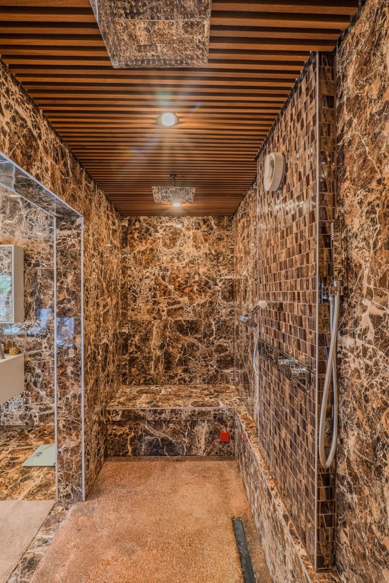 4 bedroom Villa for sale in Benijofar with pool - € 1,250,000 (Ref: 9499377)