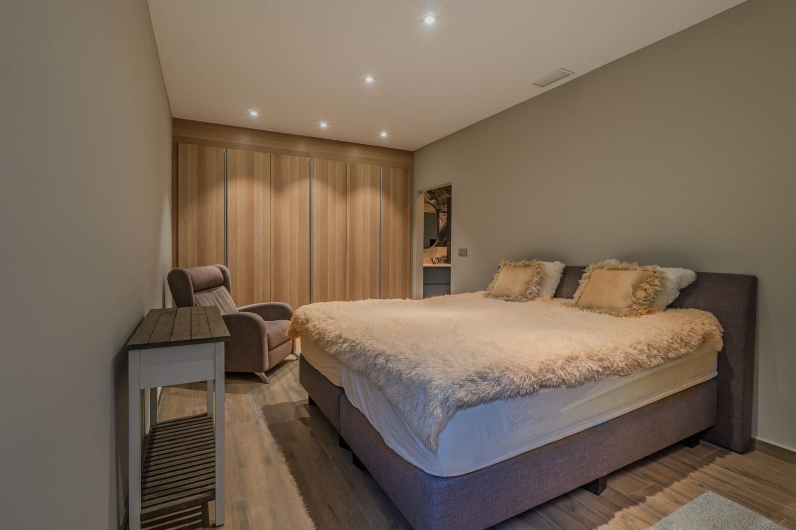 4 bedroom Villa for sale in Benijofar with pool - € 1,250,000 (Ref: 9499377)