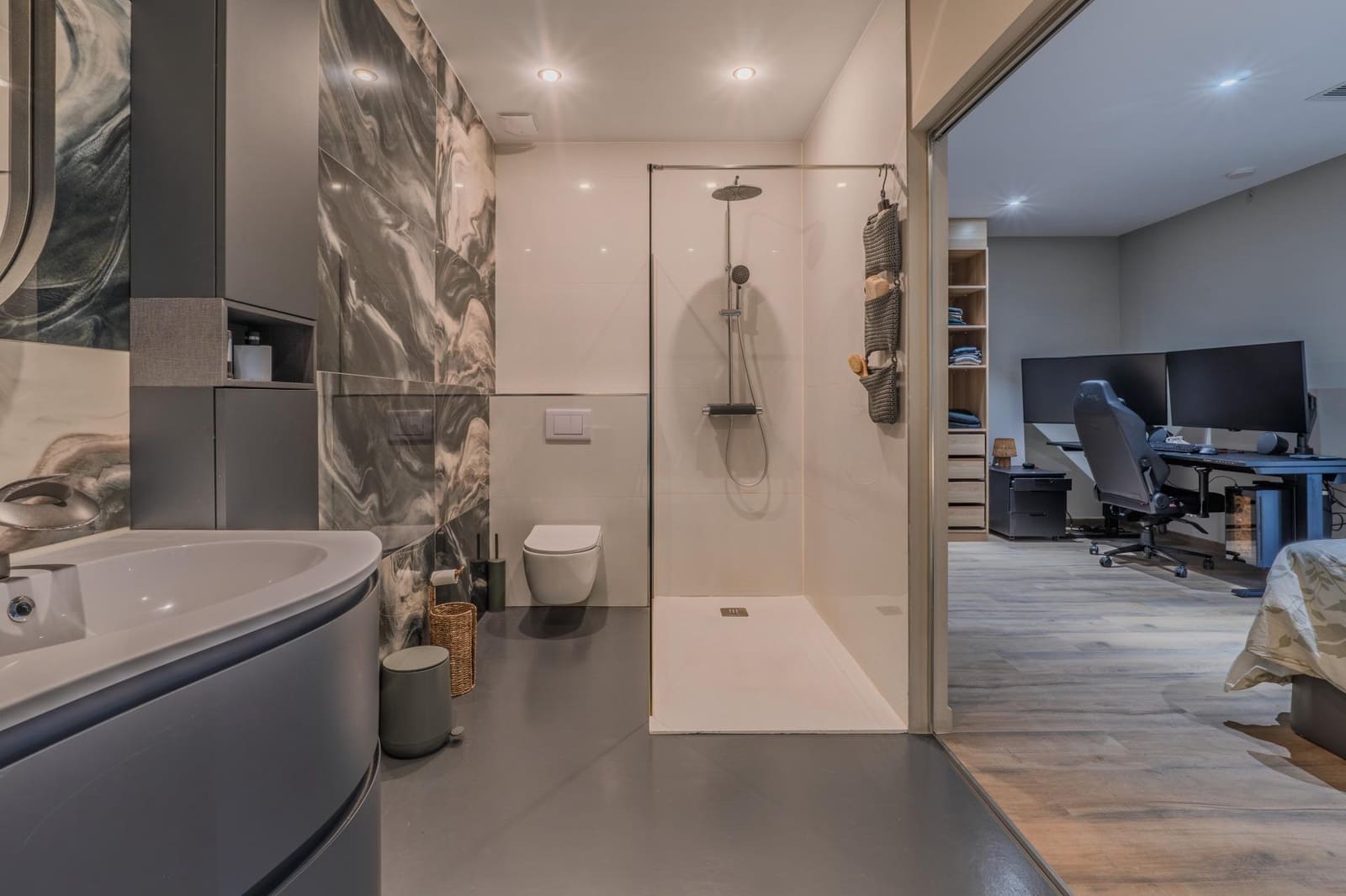 4 bedroom Villa for sale in Benijofar with pool - € 1,250,000 (Ref: 9499377)