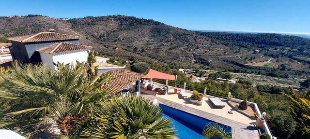3 bedroom Villa for sale in Cometa - Carrió, Calpe / Calp - € 1,050,000 (Ref: 9499382)