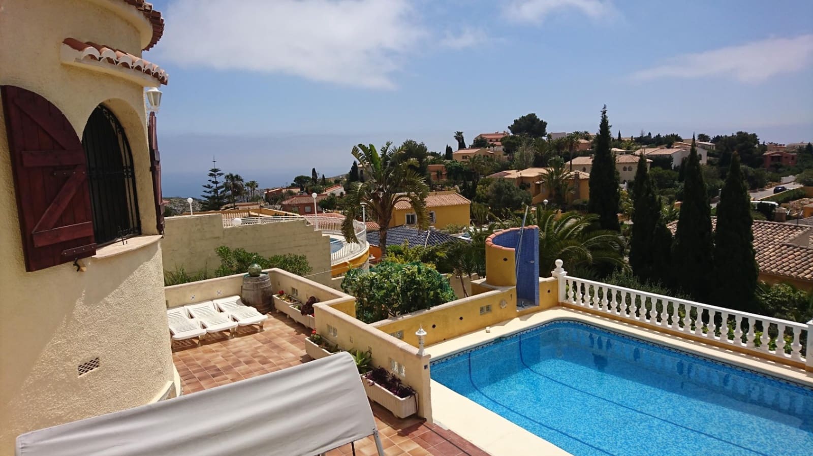5 bedroom Villa for sale in Benitachell / Benitatxell with garage - € 585,000 (Ref: 9499386)