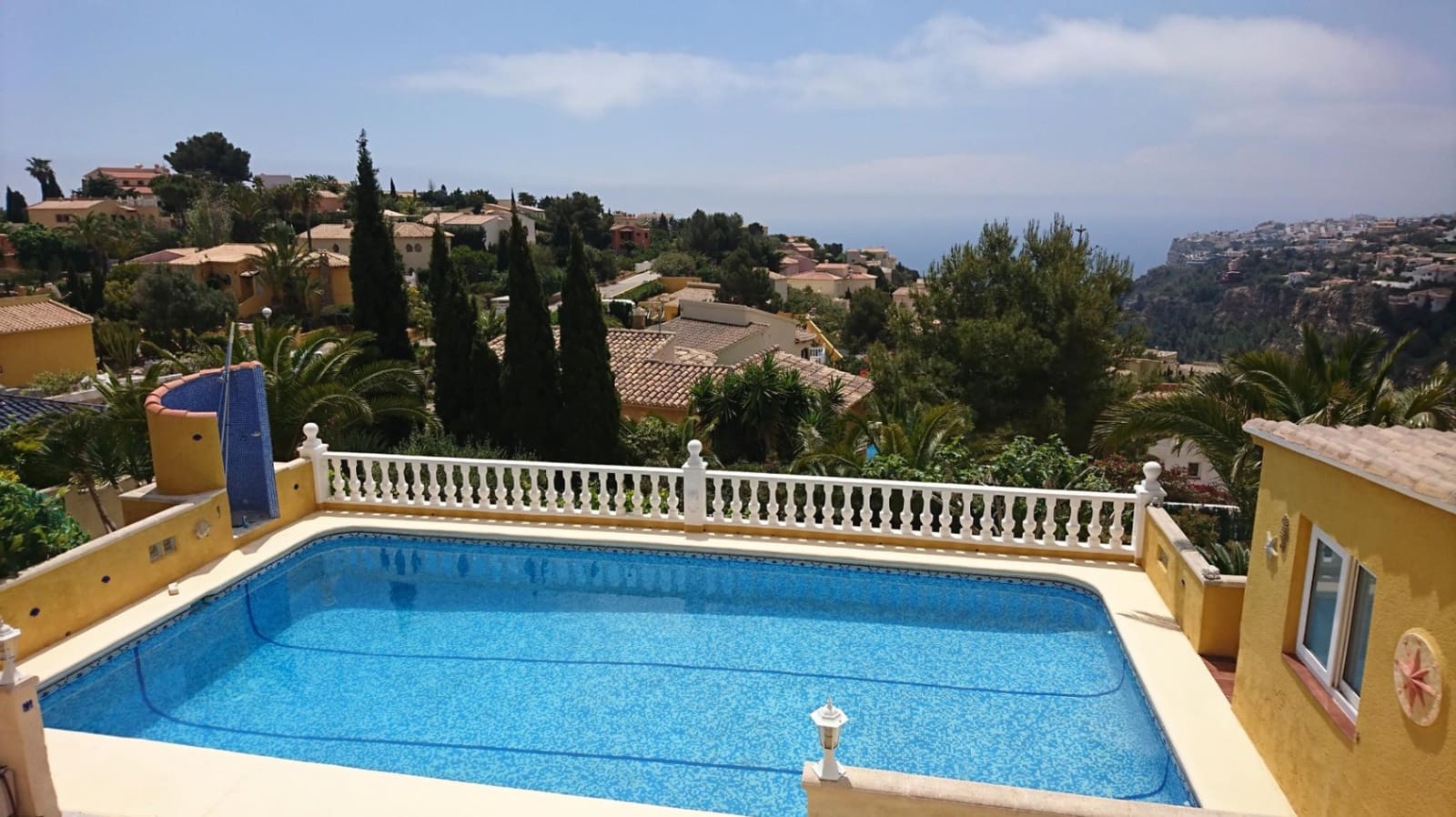5 bedroom Villa for sale in Benitachell / Benitatxell with garage - € 585,000 (Ref: 9499386)