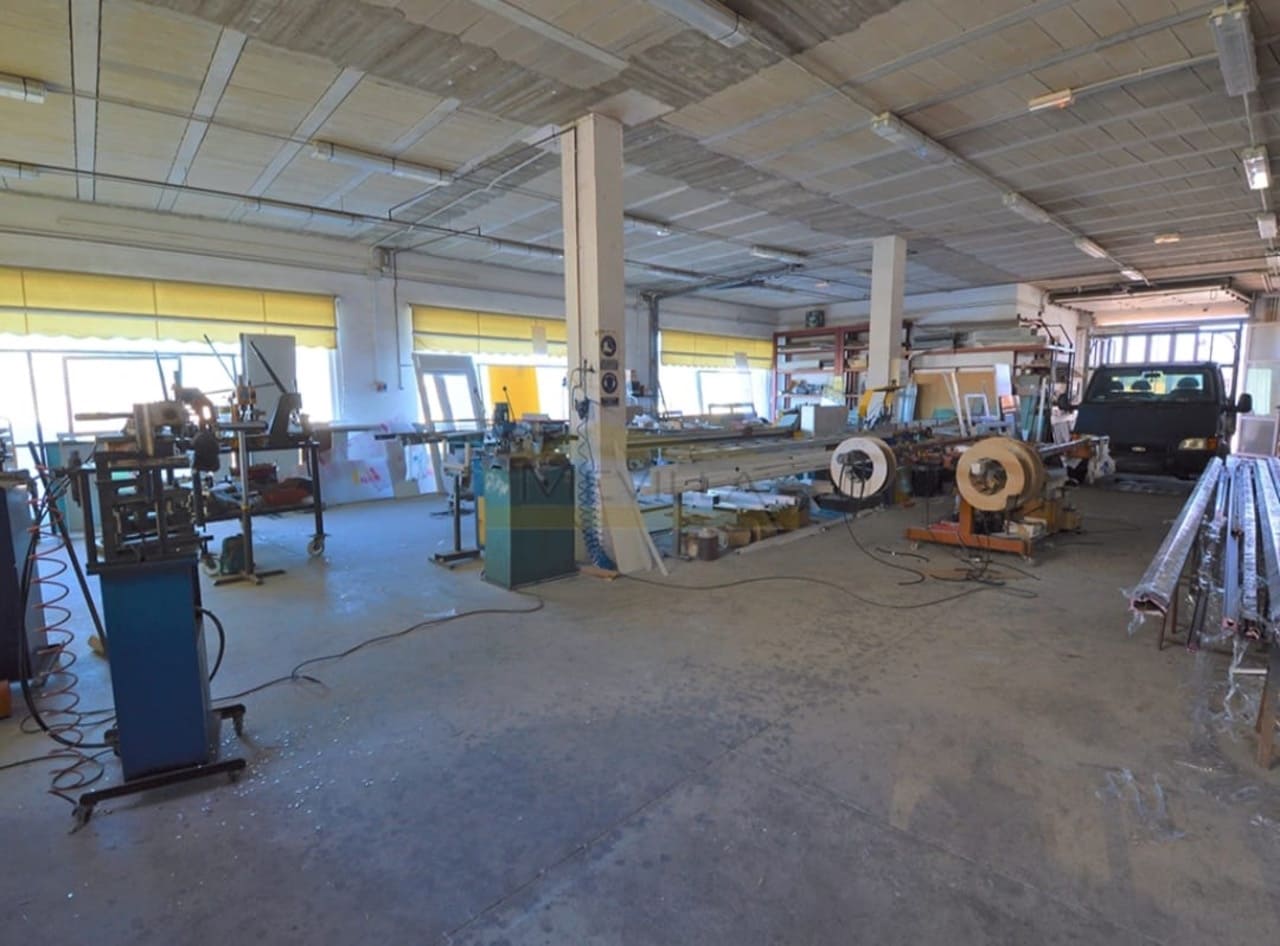 Local Comercial en San Miguel de Salinas en venta - 500.000 € (Ref: 9499389)