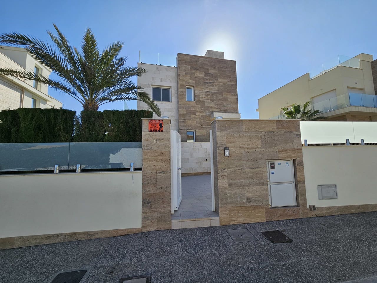 5 bedroom Villa for sale in La Zenia with garage - € 1,500,000 (Ref: 9499395)