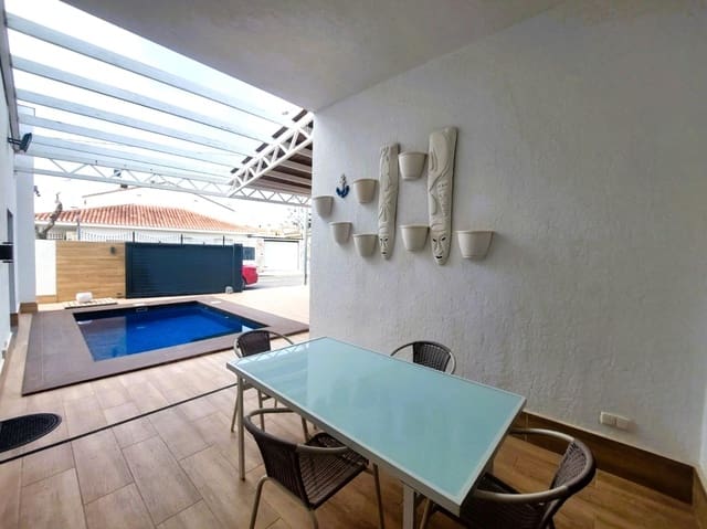 3 sypialnia Willa na sprzedaż w Pueblo Latino, Pilar de la Horadada z garażem - 598 000 € (Ref: 9499396)