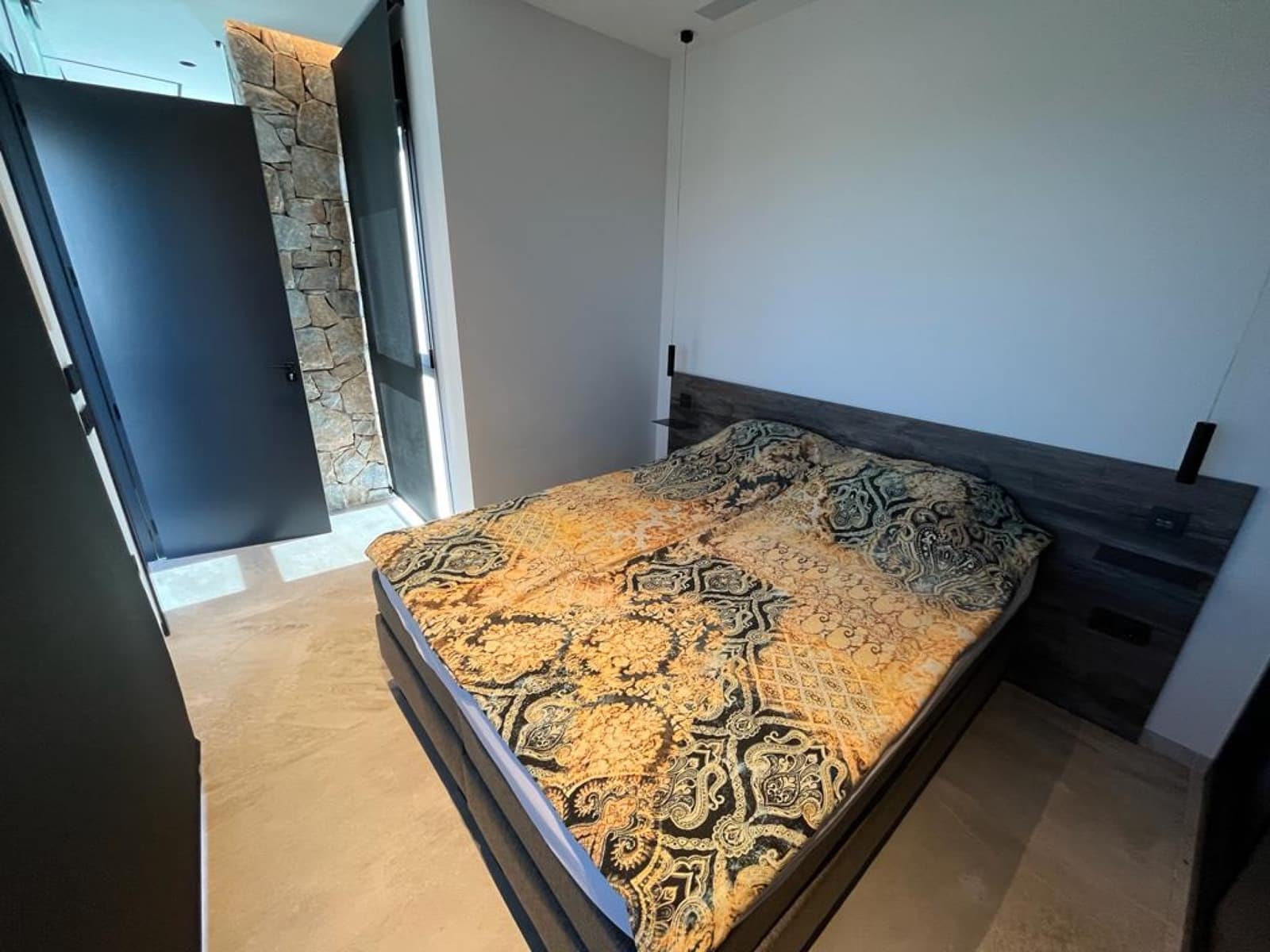 5 bedroom Villa for sale in Rojales with pool garage - € 950,000 (Ref: 9499402)