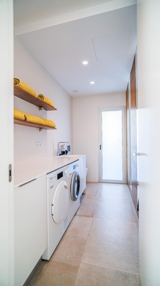 4 bedroom Villa for sale in Orihuela - € 2,200,000 (Ref: 9499403)