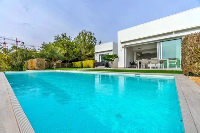 3 soverom Villa til salgs i Las Colinas Golf, Orihuela med svømmebasseng - € 945 000 (Ref: 9499407)