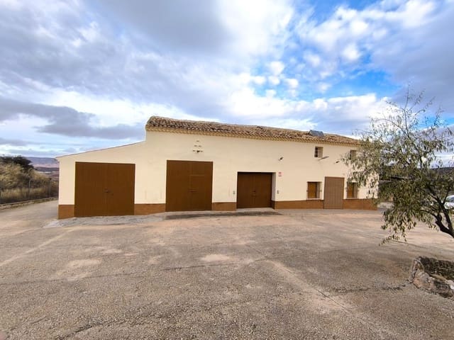 5 bedroom Finca/Country House for sale in Yecla with garage - € 2,400,000 (Ref: 9499420)