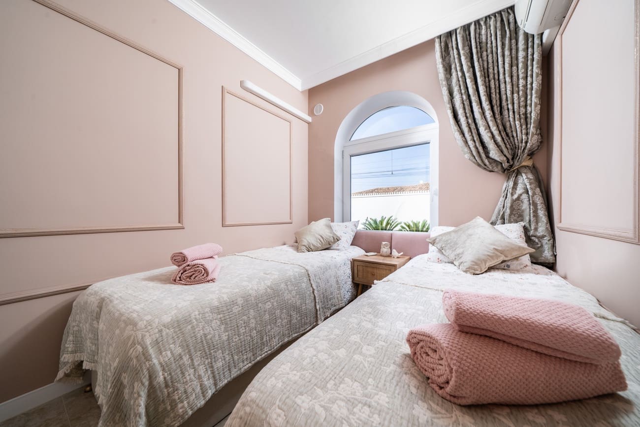 4 camera da letto Villa in vendita in Torrevieja con piscina - 1.350.000 € (Rif: 9499425)