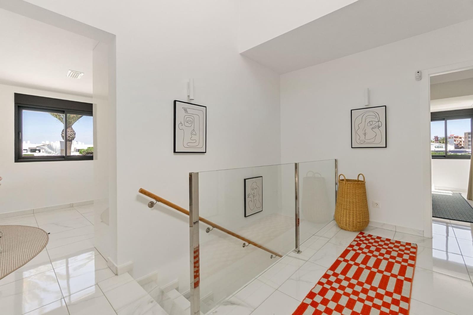 Chalet de 5 habitaciones en Torrevieja en venta con piscina garaje - 1.490.000 € (Ref: 9499426)