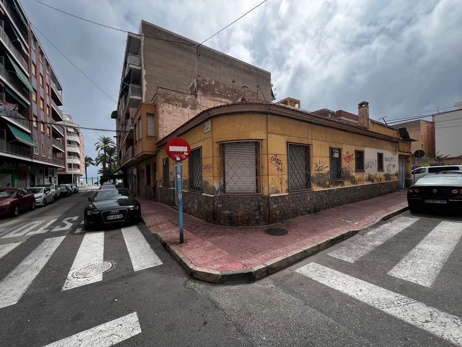 Tontti myytävänä paikassa Torrevieja - 890 000 € (Ref: 9499487)