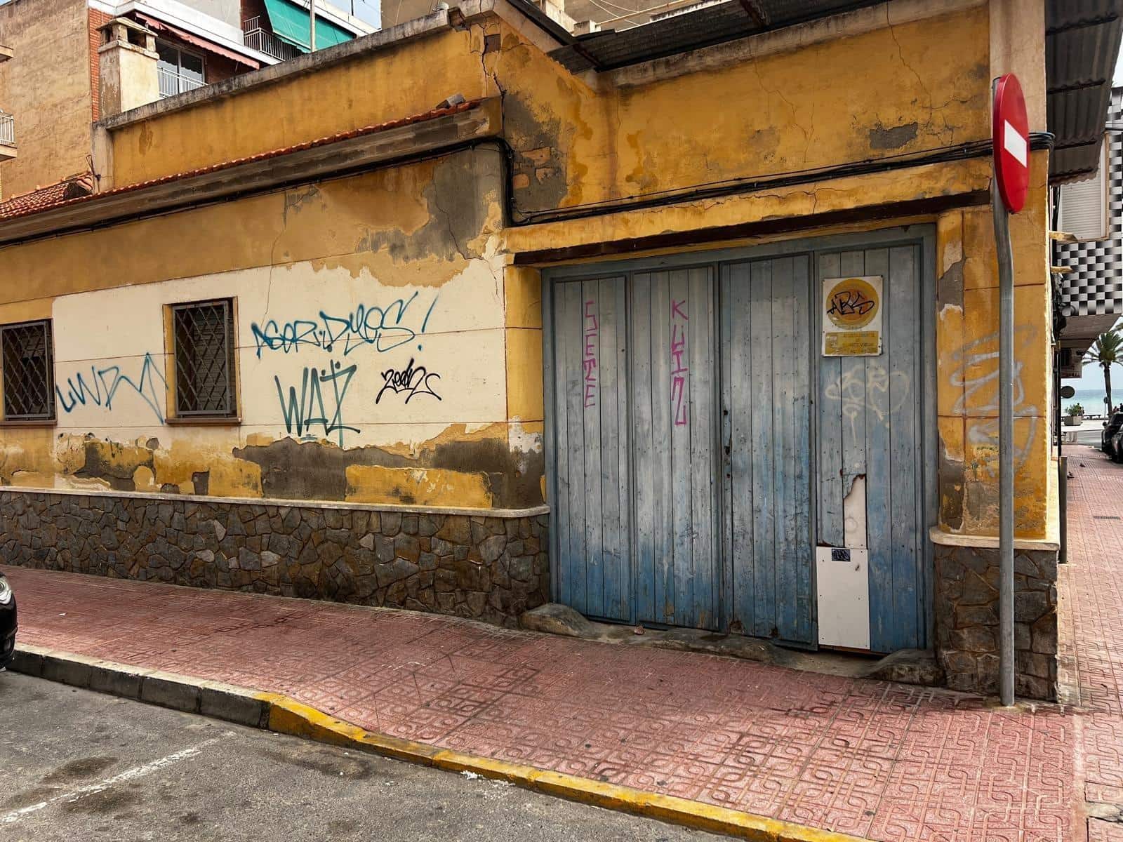 Tontti myytävänä paikassa Torrevieja - 890 000 € (Ref: 9499487)