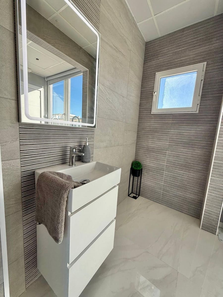 Bedrijf te koop in Ciudad Quesada - € 1.020.000 (Ref: 9499492)