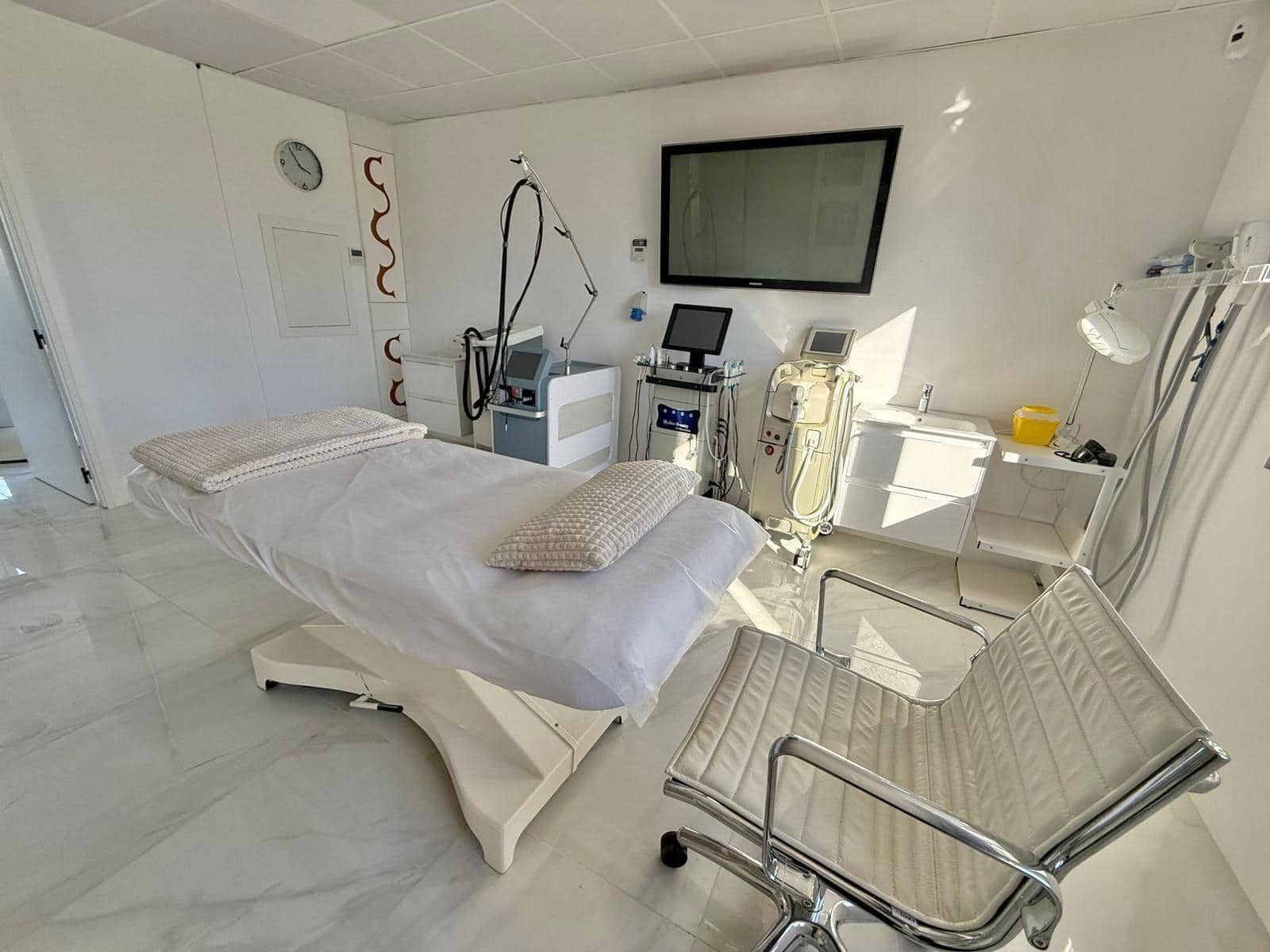 Bedrijf te koop in Ciudad Quesada - € 1.020.000 (Ref: 9499492)