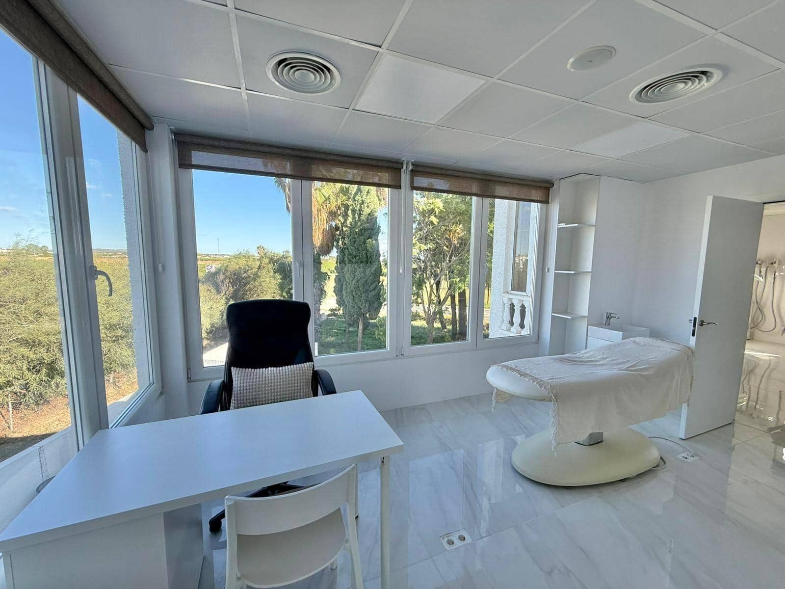 Bedrijf te koop in Ciudad Quesada - € 1.020.000 (Ref: 9499492)