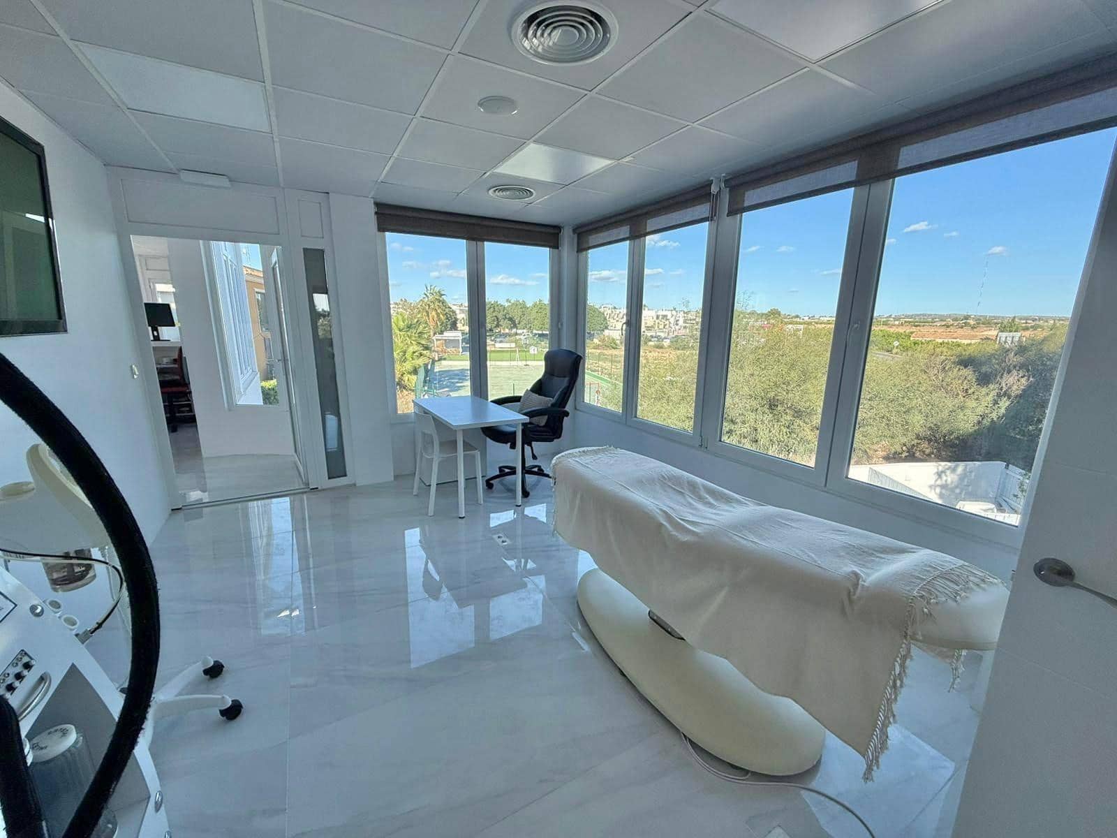 Bedrijf te koop in Ciudad Quesada - € 1.020.000 (Ref: 9499492)