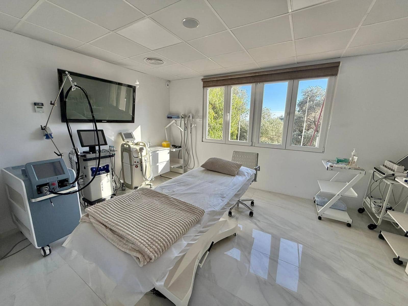 Bedrijf te koop in Ciudad Quesada - € 1.020.000 (Ref: 9499492)