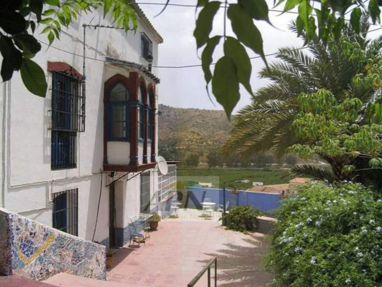 11 bedroom Villa for sale in Alora with pool - € 650,000 (Ref: 9504317)