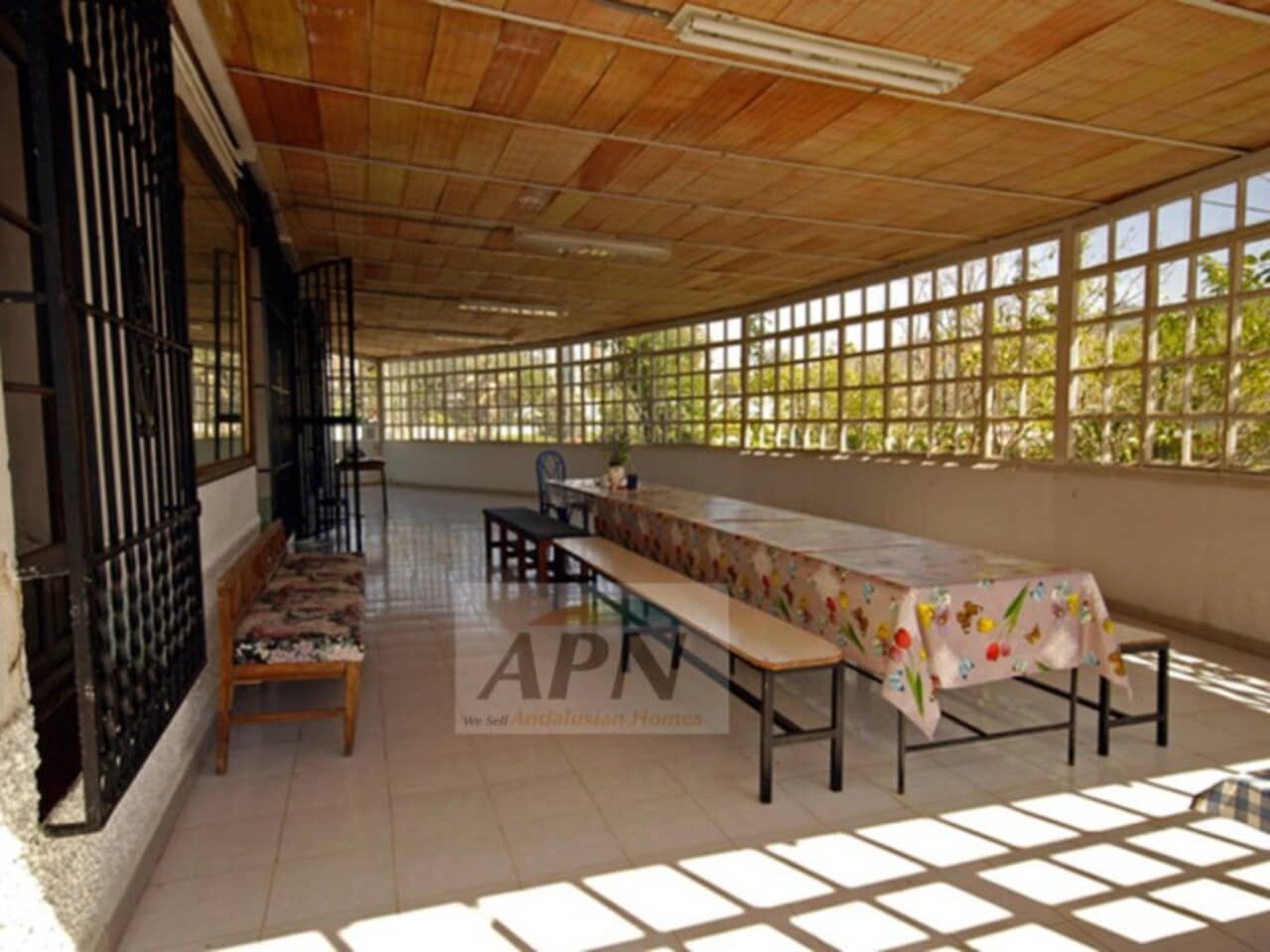 11 bedroom Villa for sale in Alora with pool - € 650,000 (Ref: 9504317)