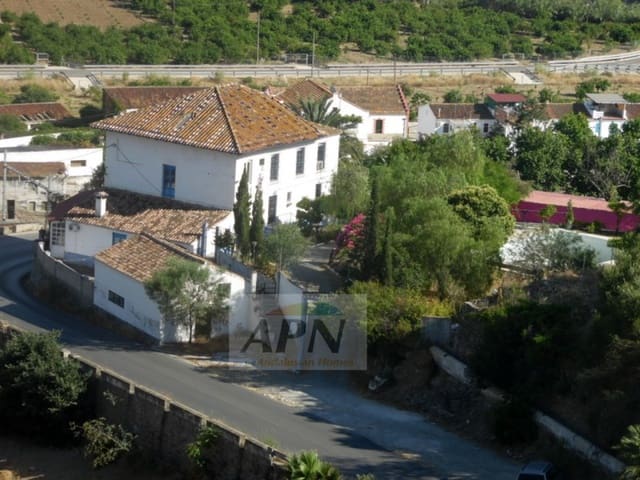 11 quarto Casa em Banda para venda em Alora com piscina - 650 000 € (Ref: 9504317)