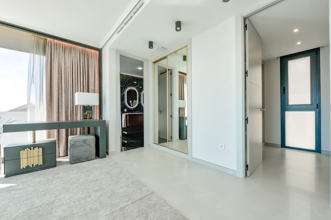 8 soverom Villa til salgs i Finestrat med svømmebasseng garasje - € 4 450 000 (Ref: 9512071)