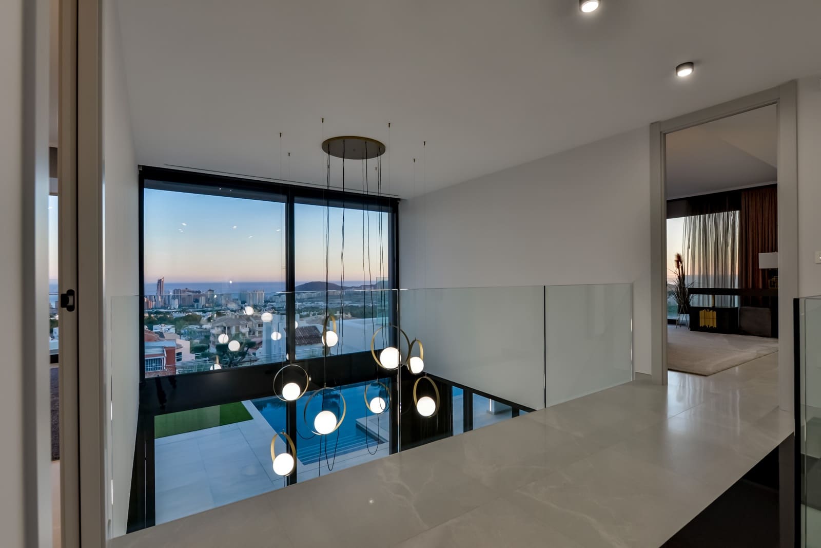 8 soverom Villa til salgs i Finestrat med svømmebasseng garasje - € 4 450 000 (Ref: 9512071)