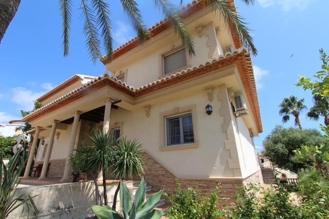 4 Zimmer Villa zu verkaufen in Benissa mit Pool - 1.590.000 € (Ref: 9512072)