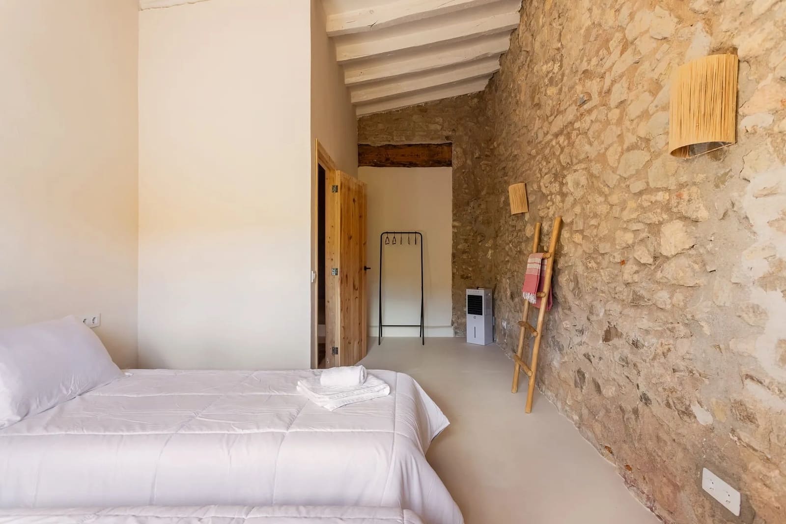 6 bedroom Finca/Country House for sale in Benissa - € 725,000 (Ref: 9513444)