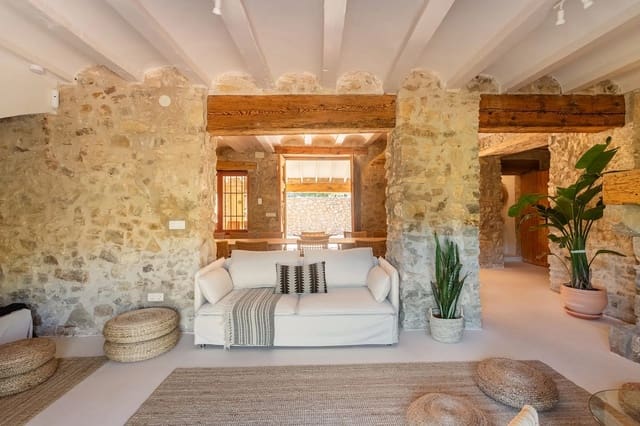 6 bedroom Finca/Country House for sale in Benissa - € 725,000 (Ref: 9513444)