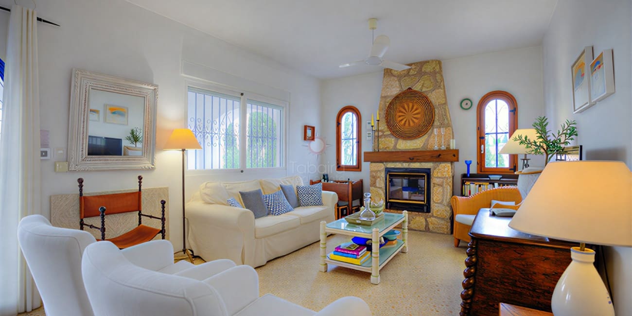 4 soveværelse Villa til salg i Moraira med swimmingpool - € 599.000 (Ref: 9516533)