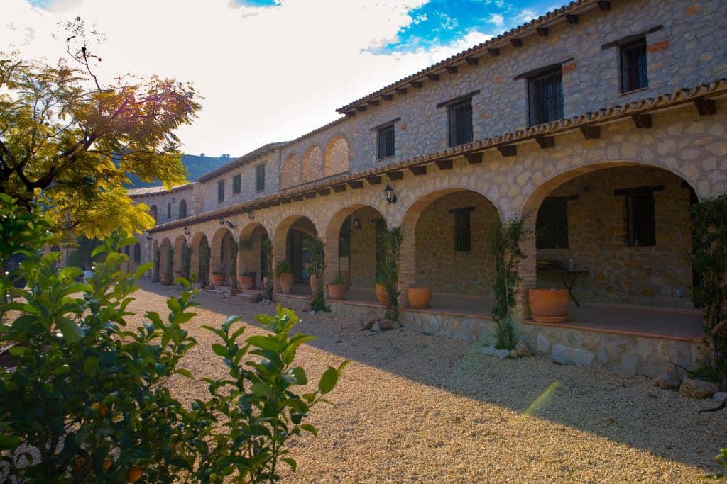 16 soveværelse Erhverv til salg i Lliber - € 4.000.000 (Ref: 9521063)