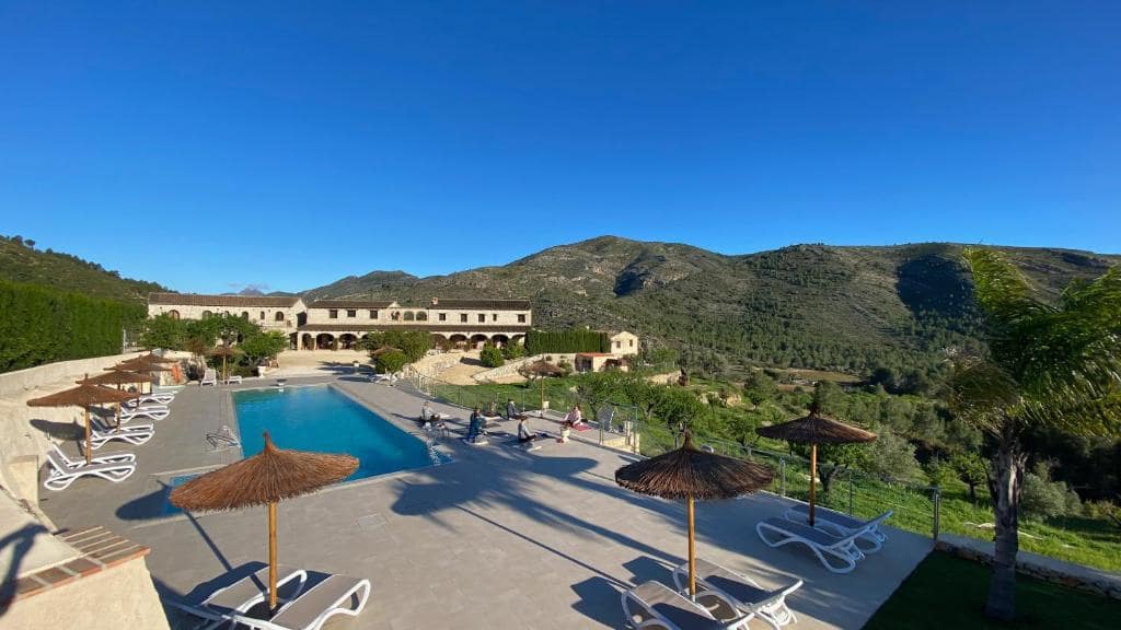 16 soveværelse Erhverv til salg i Lliber - € 4.000.000 (Ref: 9521063)