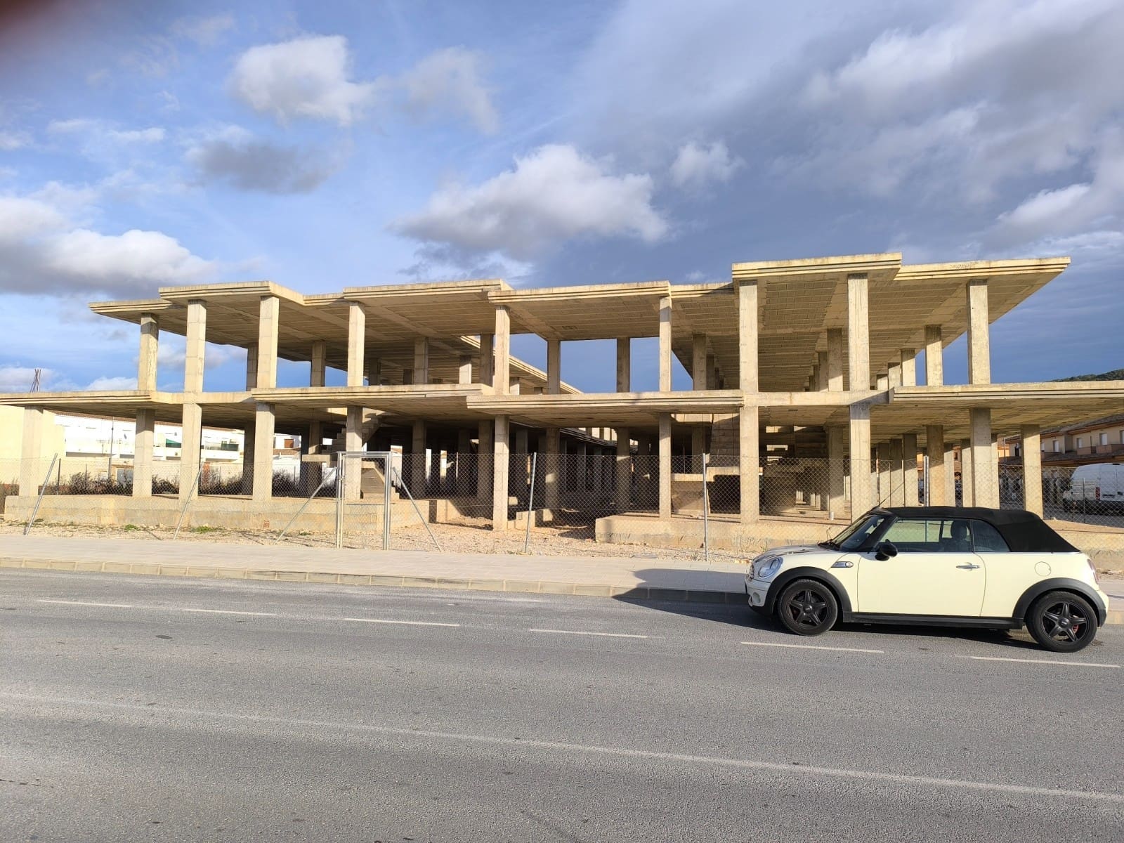 Tomt till salu i Pinoso - 1 310 000 € (Ref: 9521641)