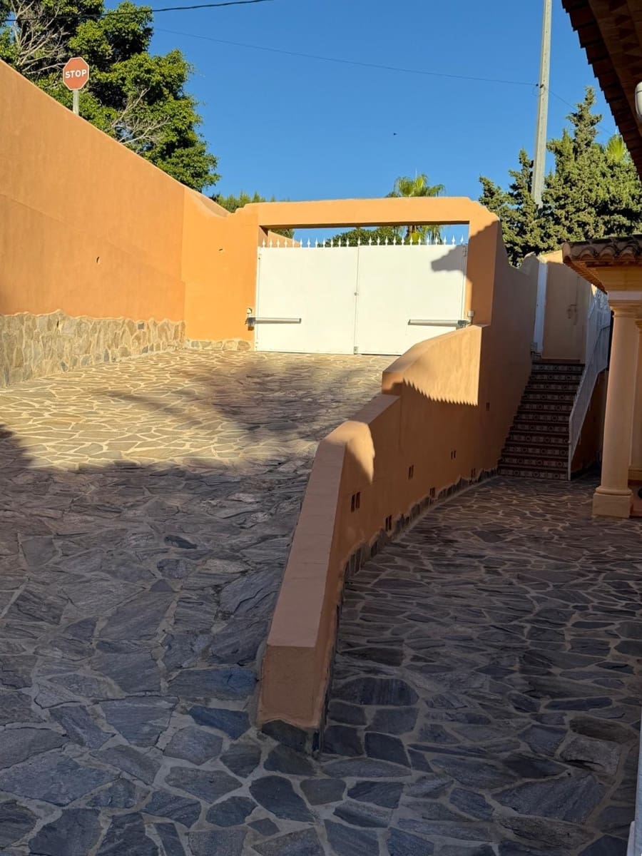 4 soverom Villa til salgs i Moraira med garasje - € 1 565 000 (Ref: 9533208)