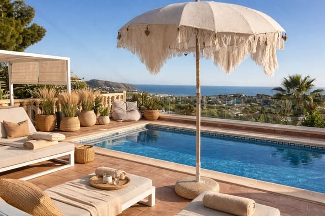 4 slaapkamer Villa te koop in Pinar del Advocat - Cometa, Teulada-Moraira met garage - € 1.565.000 (Ref: 9533208)