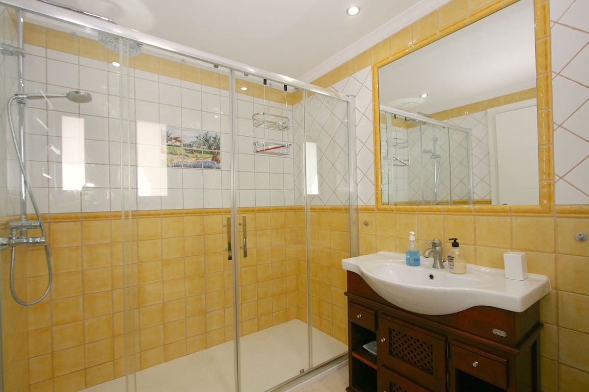 4 sovrum Takvåning till salu i Fuengirola med pool - 1 450 000 € (Ref: 9536457)