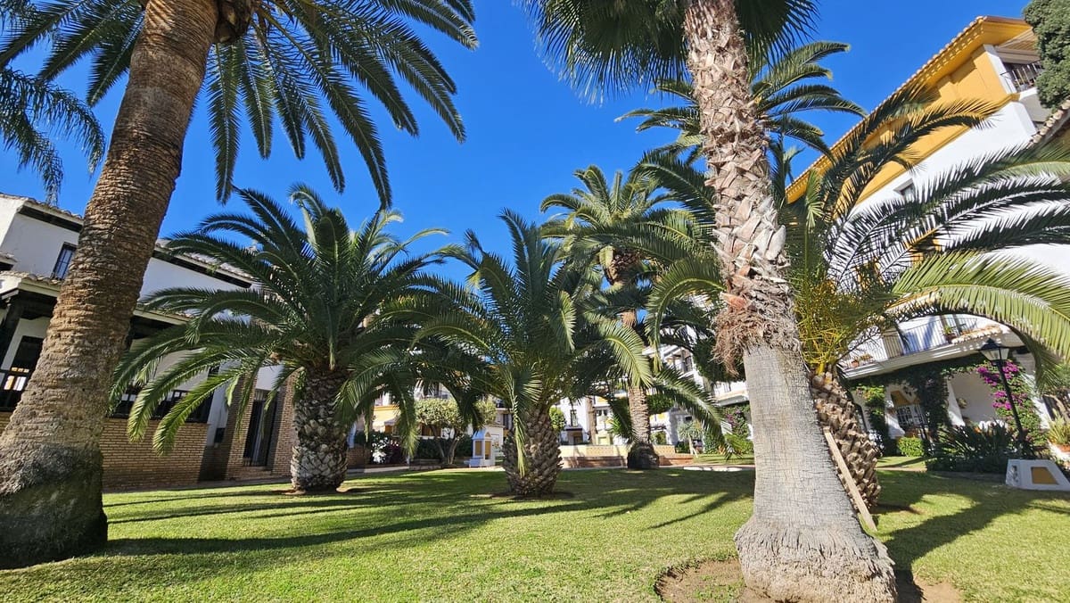 4 sovrum Takvåning till salu i Fuengirola med pool - 1 450 000 € (Ref: 9536457)