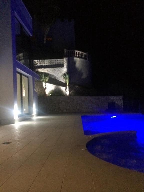 Villa for sale in Javea / Xabia - € 2,750,000 (Ref: 9536797)