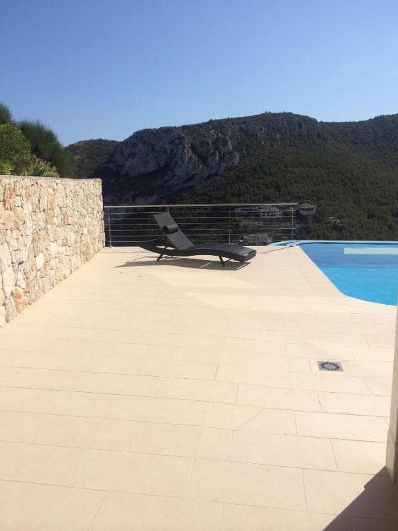 Villa for sale in Javea / Xabia - € 2,750,000 (Ref: 9536797)