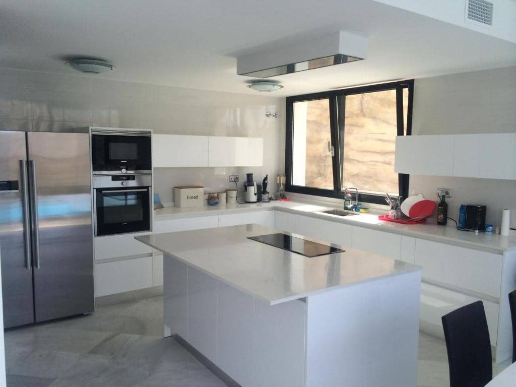 Villa for sale in Javea / Xabia - € 2,750,000 (Ref: 9536797)