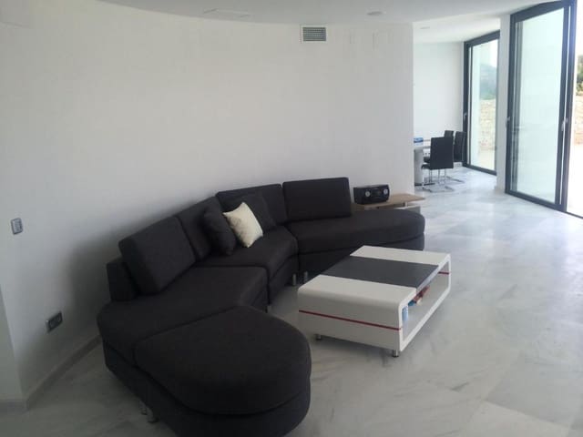 Villa for sale in La Granadella  - Costa Nova, Javea / Xàbia - € 2,750,000 (Ref: 9536797)