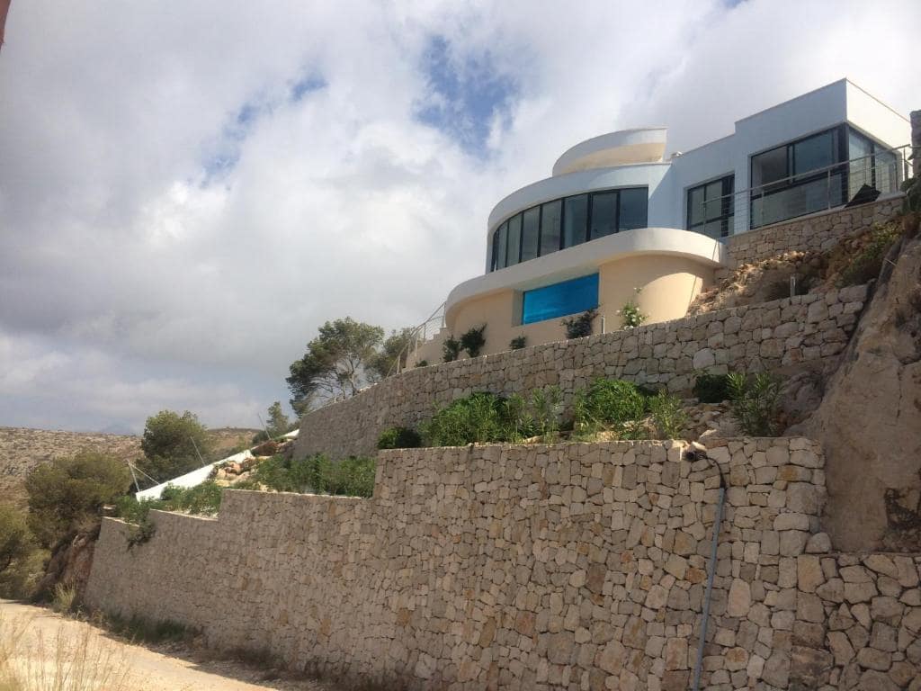 Villa for sale in Javea / Xabia - € 2,750,000 (Ref: 9536797)