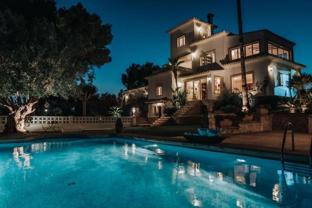 7 bedroom Villa for sale in La Granadella  - Costa Nova, Javea / Xàbia with pool - € 1,600,000 (Ref: 9536798)