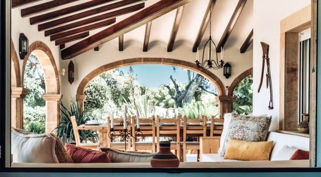 7 bedroom Villa for sale in La Granadella  - Costa Nova, Javea / Xàbia with pool - € 1,600,000 (Ref: 9536798)