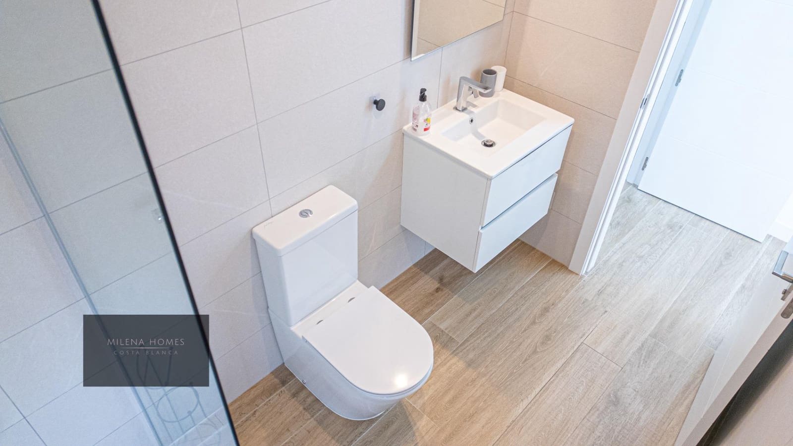 2 slaapkamer Appartement te koop in Torrevieja met zwembad garage - € 559.000 (Ref: 9542350)