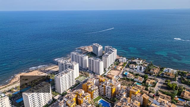 2 soveværelse Lejlighed til salg i Punta Prima, Torrevieja med swimmingpool garage - € 559.000 (Ref: 9542350)