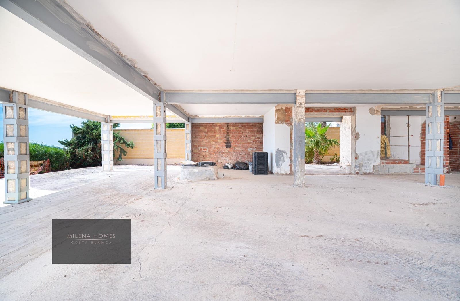 Chalet de 8 habitaciones en Cabo Roig en venta - 2.400.000 € (Ref: 9542351)